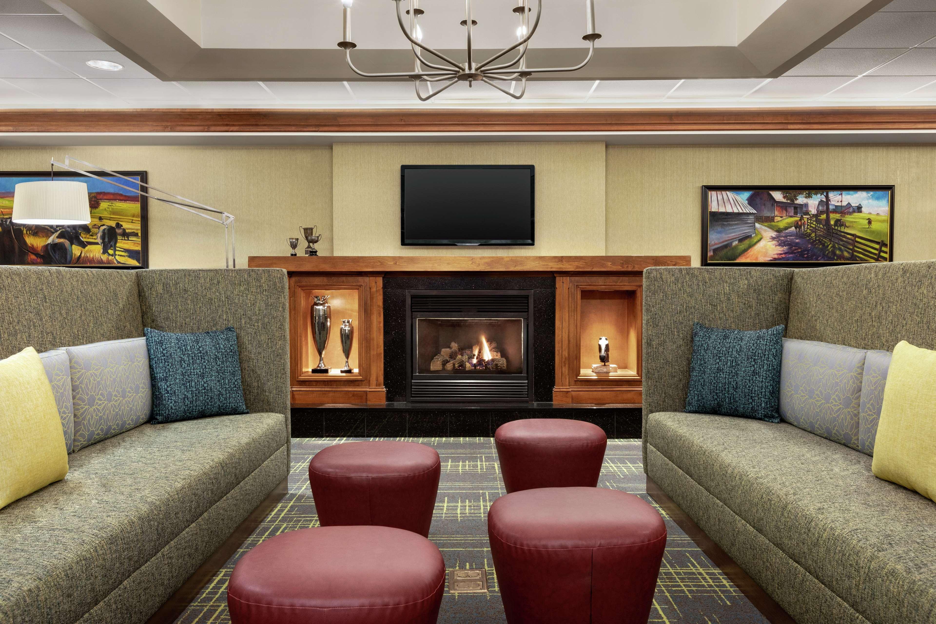 Hampton Inn & Suites Frederick/Fort Detrick Esterno foto