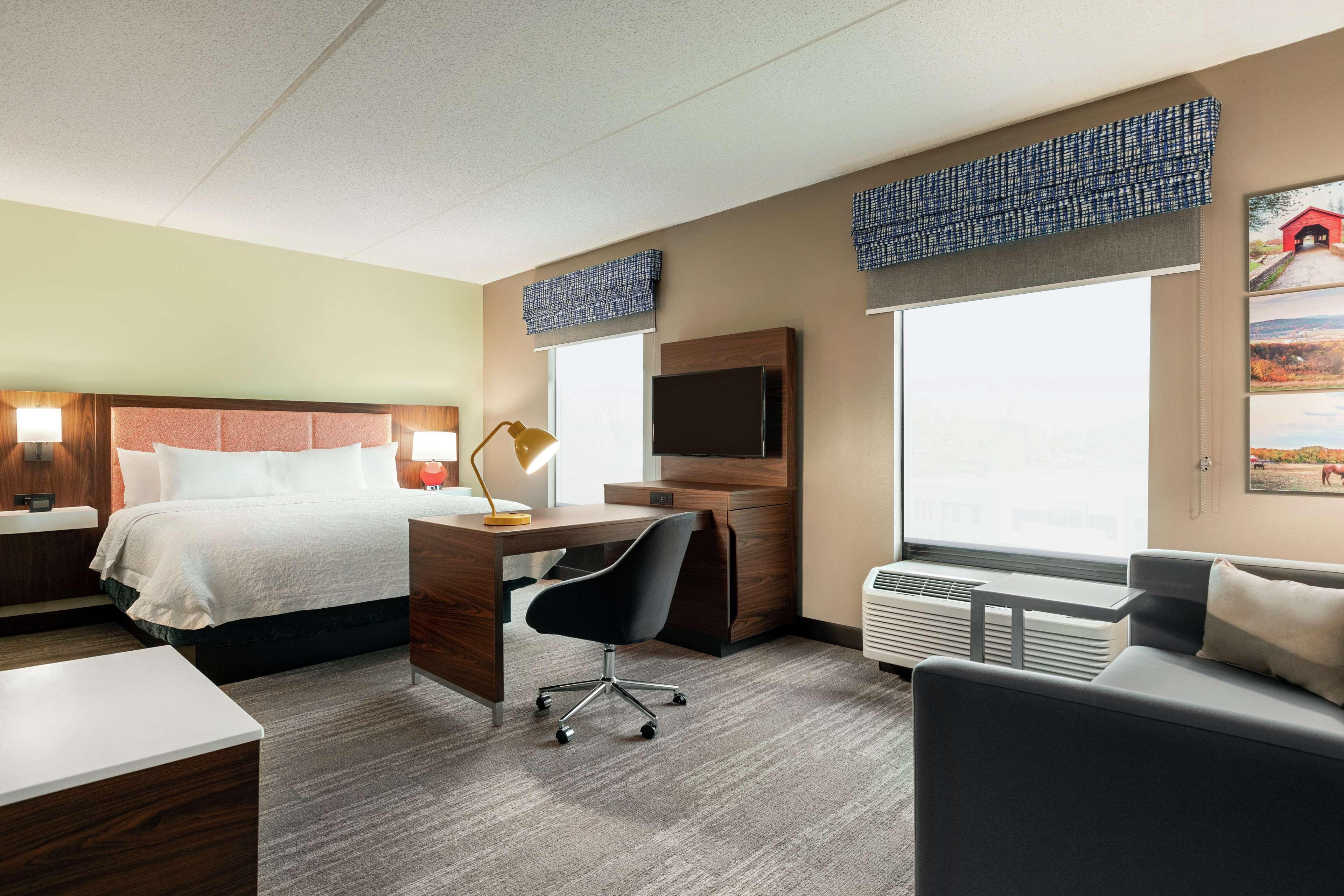 Hampton Inn & Suites Frederick/Fort Detrick Esterno foto