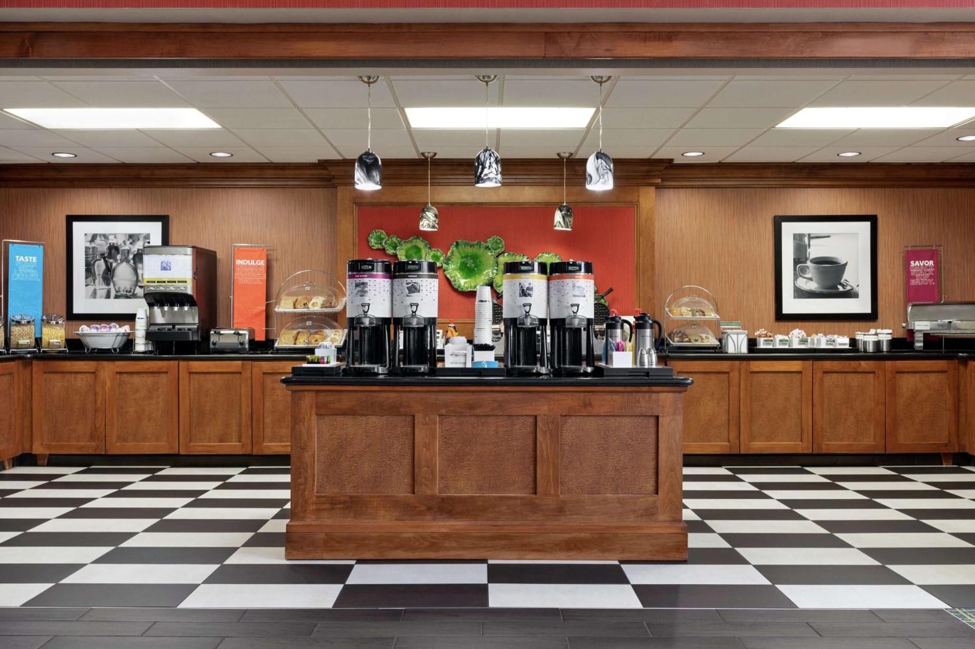 Hampton Inn & Suites Frederick/Fort Detrick Esterno foto