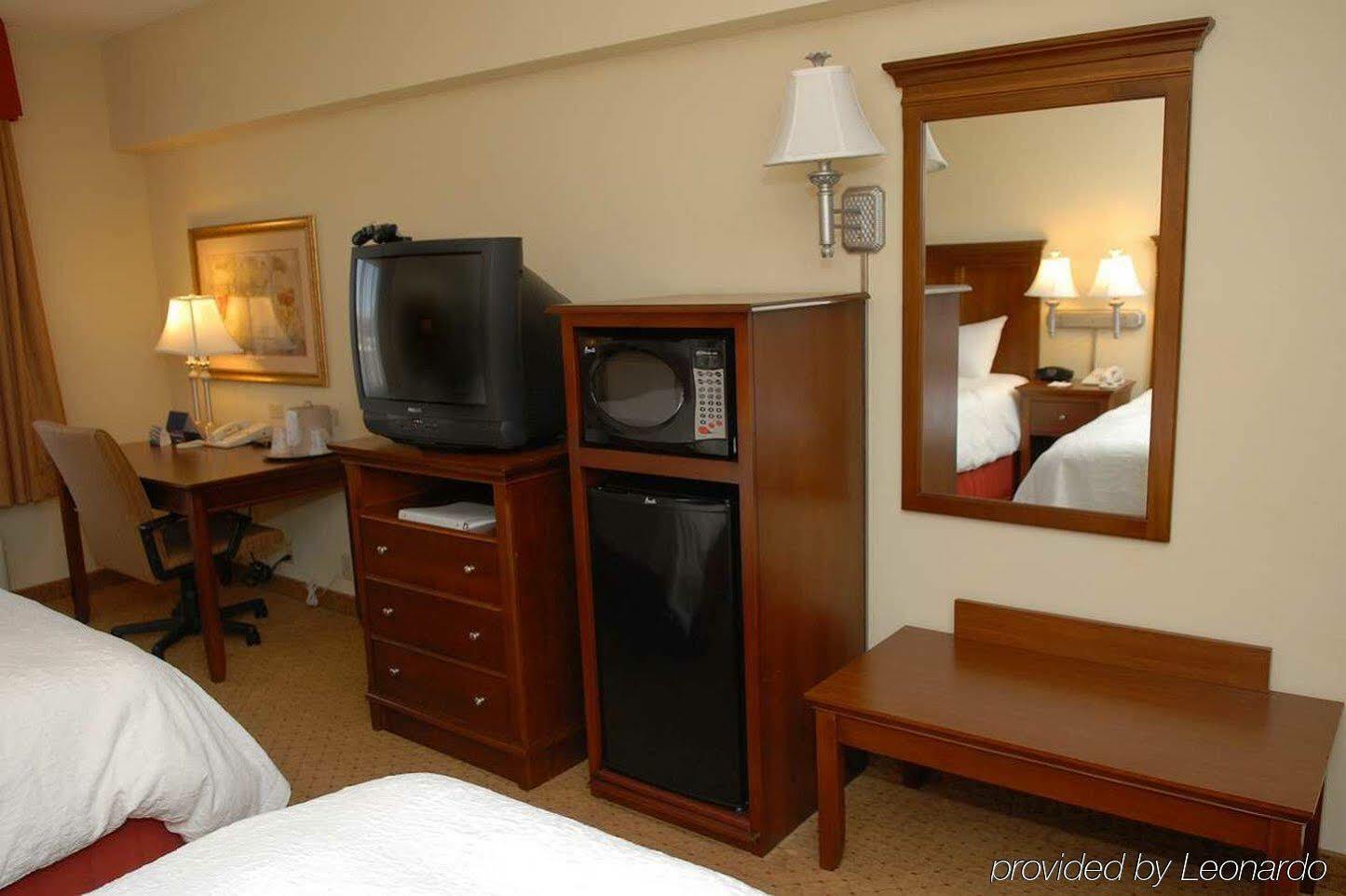 Hampton Inn & Suites Frederick/Fort Detrick Esterno foto